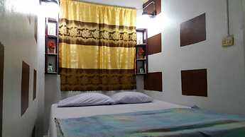 Adchara Mansion - Hostel