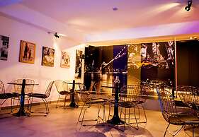 Stiletto Hotel Boutique