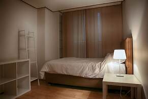 Gangnam Stn Luxury Apt