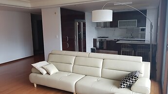 Gangnam Stn Luxury Apt