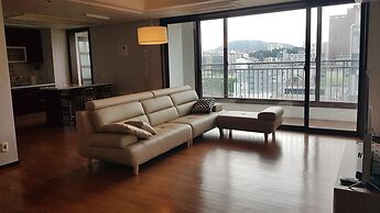 Gangnam Stn Luxury Apt