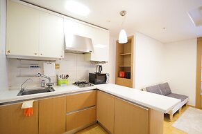 Jamsil Stn & Galleria Palace Apt A