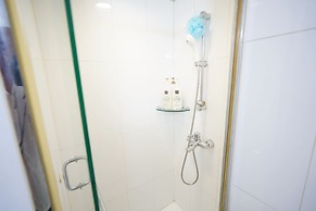 Jamsil Stn & Galleria Palace Apt A