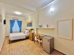 Cozy Hotel - 140 Cong Quynh