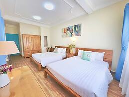 Cozy Hotel - 140 Cong Quynh