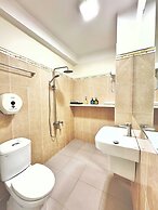 Cozy Hotel - 140 Cong Quynh