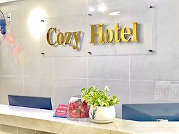 Cozy Hotel - 140 Cong Quynh