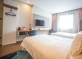Holiday Inn Express Nanjing Xuanwu Lake by IHG
