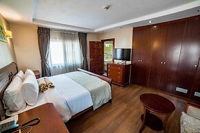 Alphaplus Apartments