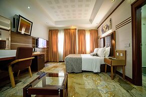 Alphaplus Apartments