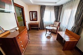 Alphaplus Apartments