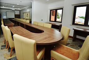 Alphaplus Apartments