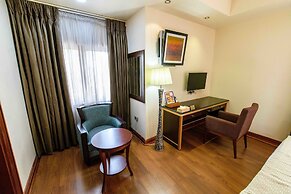 Alphaplus Apartments