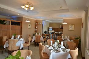 Alphaplus Apartments