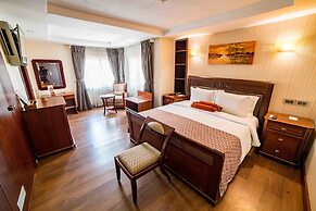 Alphaplus Apartments