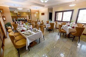 Alphaplus Apartments