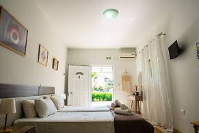 Tesys Studios & Apartments