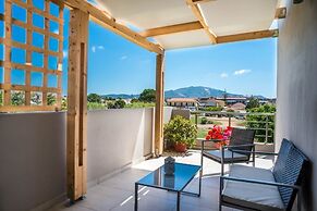 Tesys Studios & Apartments