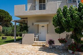 Tesys Studios & Apartments