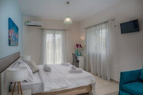 Tesys Studios & Apartments