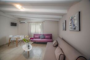 Tesys Studios & Apartments