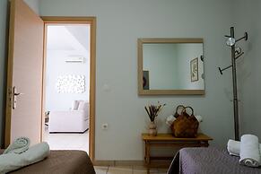 Tesys Studios & Apartments