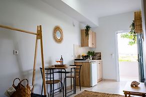 Tesys Studios & Apartments