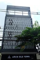 Arun Old Town Hostel