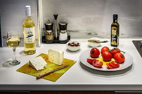 City Breeze Apartment