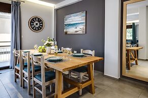 City Breeze Apartment