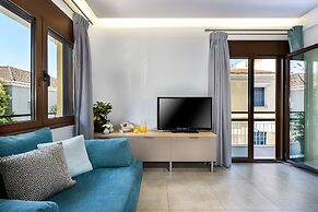 City Breeze Apartment