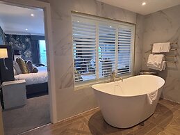 The Glendower Hotel