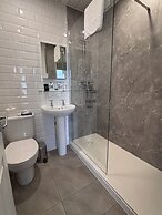 The Glendower Hotel
