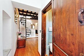 Garibaldi 2 - WR Apartments