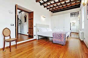 Garibaldi 2 - WR Apartments