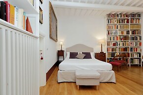 Grillo - WR Apartments