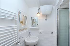 Grillo - WR Apartments