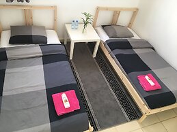 Beifeimeng Airport House