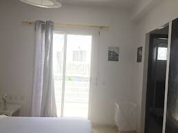 Beifeimeng Airport House