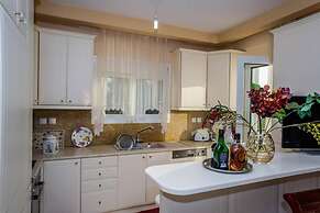 Verga Majestic Sunsets - Villa Close to the Beach