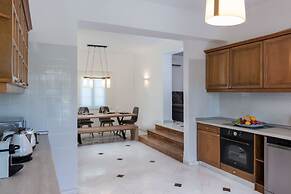 Damma Beachfront Luxury Villa