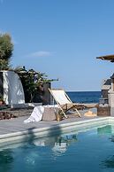 Damma Beachfront Luxury Villa