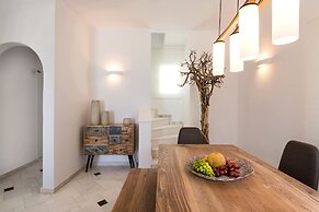 Damma Beachfront Luxury Villa