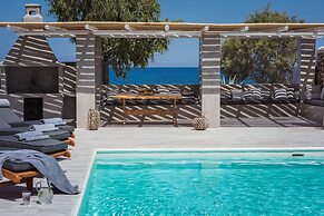 Damma Beachfront Luxury Villa