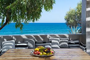 Damma Beachfront Luxury Villa