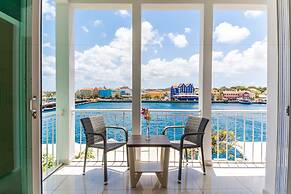 Blue Marlin - Famous Handelskade Apartment