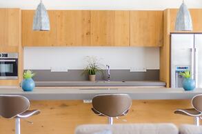 Blue Marlin - Famous Handelskade Apartment