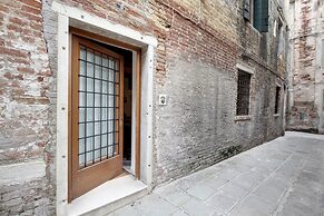 Angels - WR Apartments