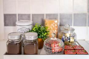 Sunset Serenity - Kardamili Seaside Getaway