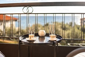 Sunset Serenity - Kardamili Seaside Getaway